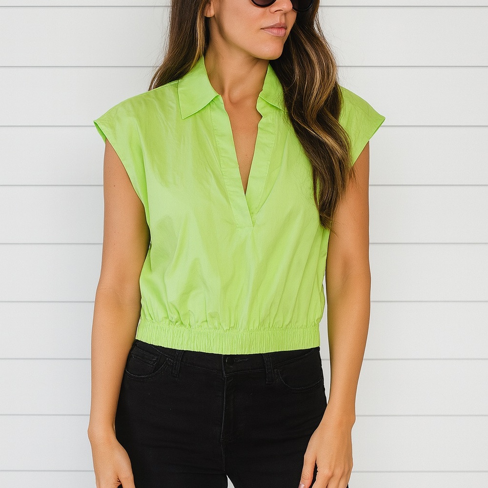 Fall $10 SALE🍂🍁

HYFVE Lime Green Collared Sleeveless Top